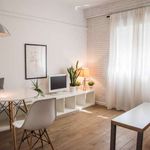 Rent 2 bedroom apartment of 70 m² in València