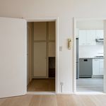 Rent 2 bedroom apartment of 88 m² in Antwerpen