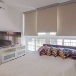 Rent 3 bedroom apartment in Málaga