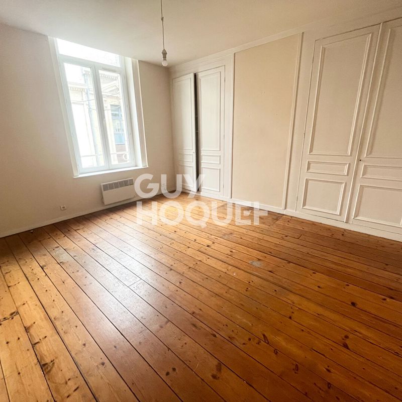 CALAIS : appartement F2 (43 m²) à louer