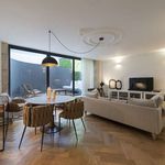 Rent 2 bedroom apartment of 442 m² in porto