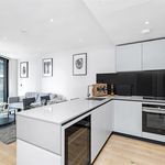 Rent 2 bedroom apartment of 7373 m² in London