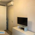 Affitto 2 camera casa di 65 m² in Milan