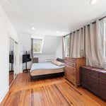 Rent 4 bedroom house of 224 m² in Westport