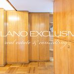 Rent 4 bedroom apartment of 171 m² in Milan