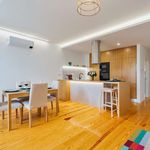 Rent 2 bedroom apartment of 90 m² in Damaia