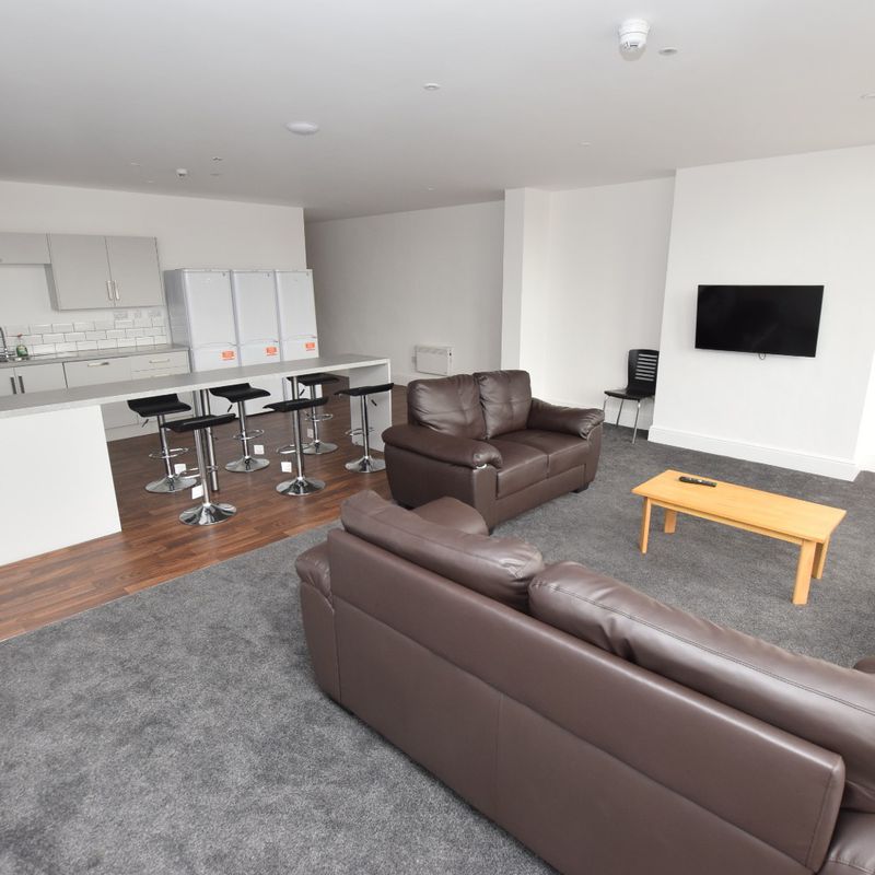 7 Bedroom Student Flat for Rent with 7 Double Bedrooms and 7 En-suites Derby