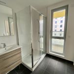 Rent 5 bedroom apartment of 102 m² in Suresnes