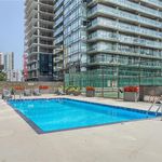 Appartement de 731 m² avec 2 chambre(s) en location à Toronto