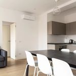 Rent 4 bedroom apartment of 70 m² in Milano