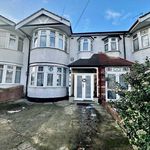 Rent 5 bedroom flat in Ilford
