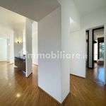 Affitto 4 camera appartamento di 130 m² in Monza