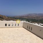 Rent 3 bedroom house of 196 m² in Naxos