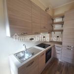 Affitto 2 camera appartamento di 75 m² in Asti