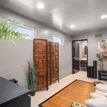 Rent 4 bedroom house of 254 m² in Los Angeles