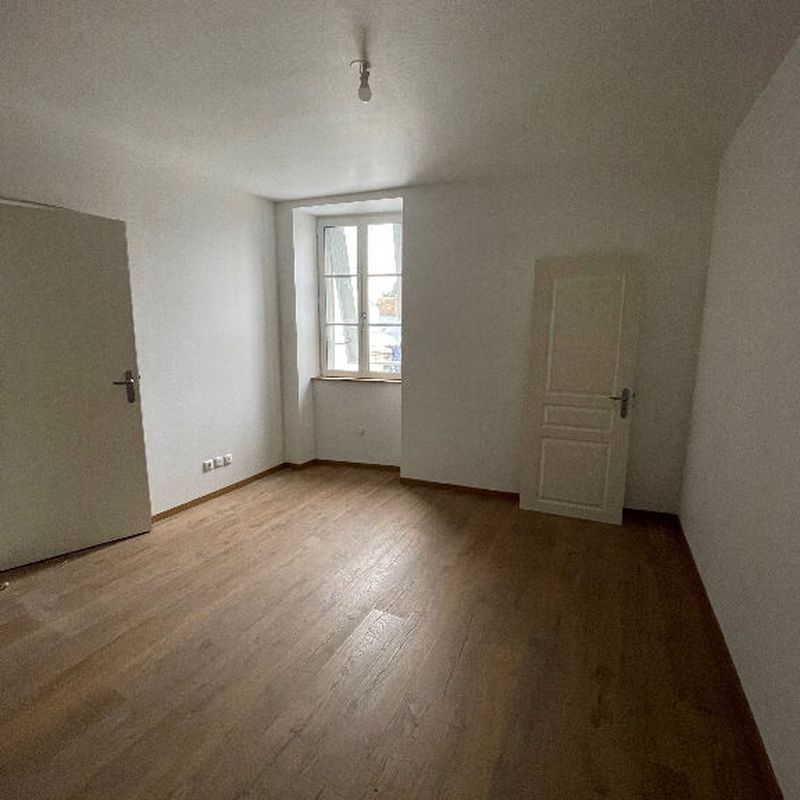 Location appartement 3 pièces, 32.00m², Châteauneuf-sur-Loire