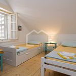 Rent 4 bedroom apartment of 85 m² in Split