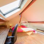 Rent 1 bedroom apartment of 95 m² in Saint-Josse-ten-Noode