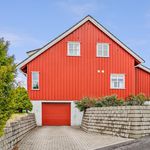 Rent 3 bedroom house of 220 m² in Larvik
