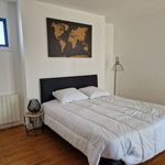 Rent 4 bedroom house of 120 m² in Royan