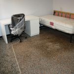 Rent 3 bedroom apartment in Genoa