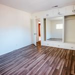 Rent 3 bedroom apartment of 162 m² in Long Beach