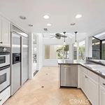 Rent 4 bedroom apartment of 330 m² in Huntington Beach