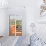 Alquilo 3 dormitorio casa de 125 m² en Estepona