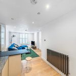 Rent 2 bedroom flat of 71 m² in Winchester