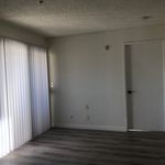 Rent 1 bedroom apartment of 46 m² in Los Angeles