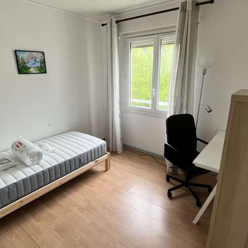 Location appartement 1 pièce 78 m² Trappes (78190)