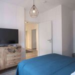 Rent a room of 118 m² in Frankfurt
