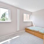 Rent 4 bedroom flat of 111 m² in London