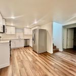 Rent 2 bedroom apartment of 73 m² in Portland