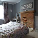 Rent 3 bedroom house in Farnborough