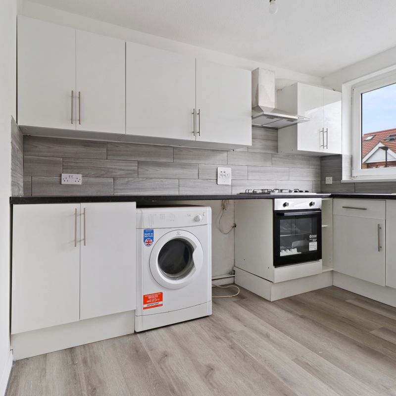 2 bedroom flat to rent Little Ilford