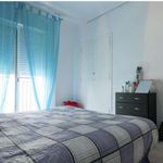 Rent a room of 105 m² in València