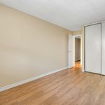 Rent 2 bedroom apartment in Windsor
