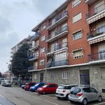 Affitto 2 camera appartamento di 58 m² in Grugliasco