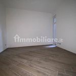 Affitto 3 camera appartamento di 71 m² in Palermo
