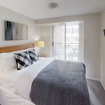 Rent 1 bedroom apartment of 60 m² in Toronto
