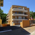 Rent 2 bedroom apartment of 42 m² in Toulon