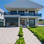 Rent 8 bedroom house of 285 m² in Muğla