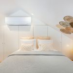 Rent 1 bedroom apartment of 64 m² in Porto
