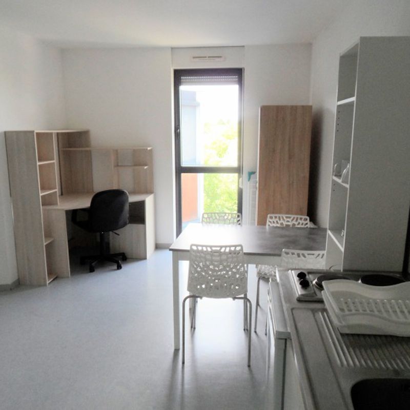 Location appartement – 40 place leonard de vinci, ROSIERES – Ref n° 4031