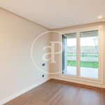 Rent 4 bedroom apartment of 226 m² in Alcobendas