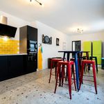 8 chambre maison de 220 m² à Charleroi