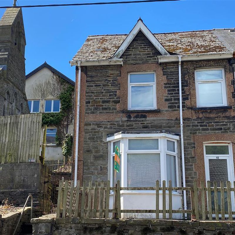 3 bedroom property to let in Penrhiwceiber Road, MOUNTAIN ASH - £750 pcm