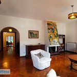 Affitto 6 camera appartamento di 187 m² in Firenze