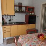 Affitto 2 camera appartamento di 70 m² in Napoli
